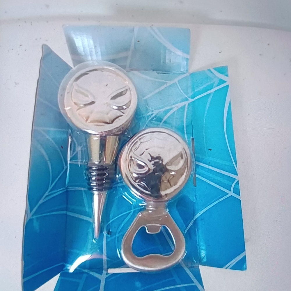New Spider-man bottle corks. Wine stoppers decor